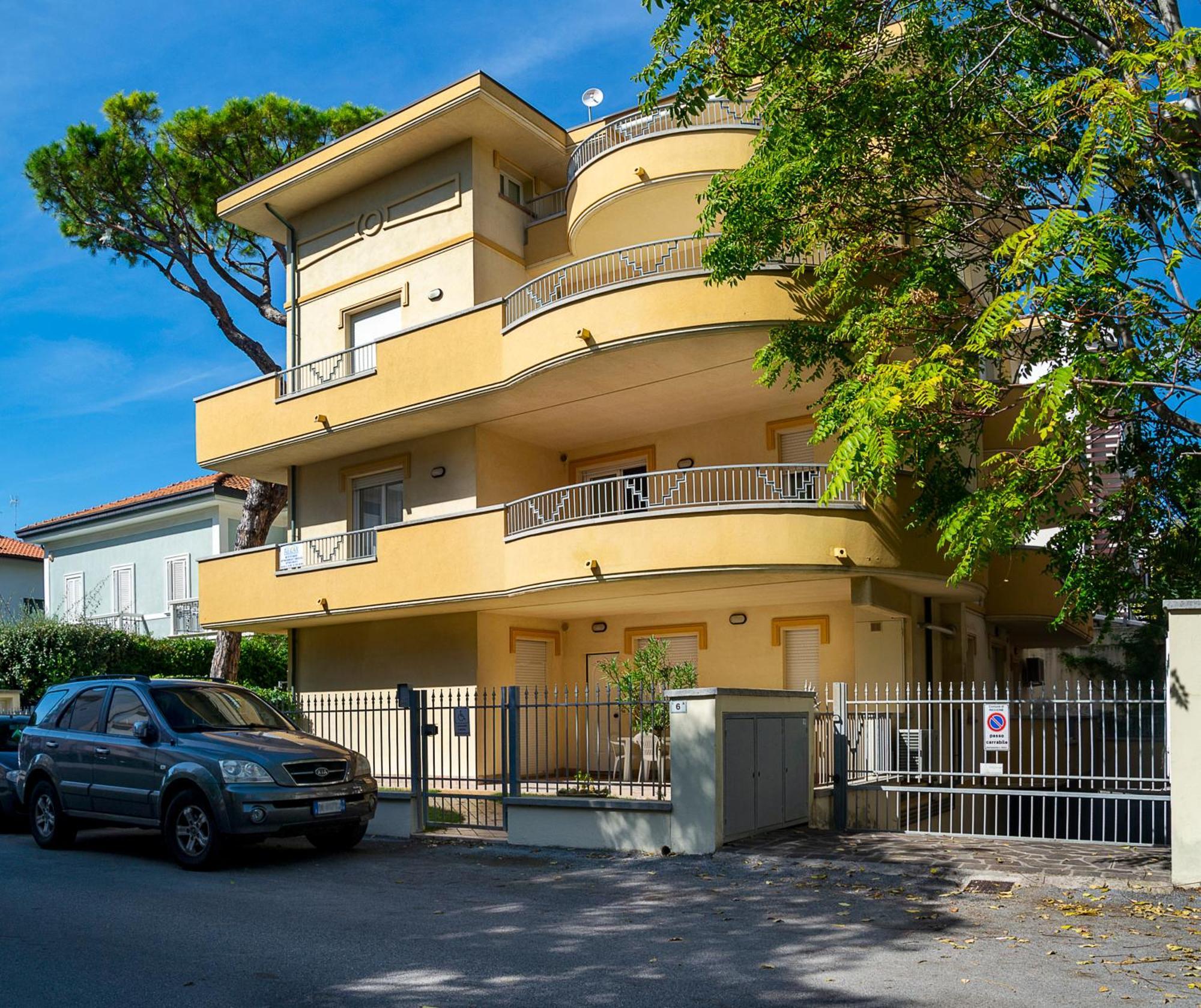 Residenza Raggio Apartment Riccione Exterior foto
